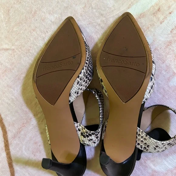 Franco Sarto Snakeskin Patterned Heels - Picture 4 of 5